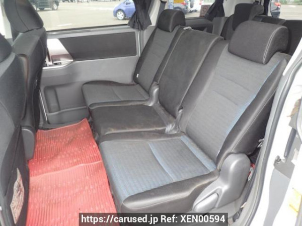 Used 2009 AT toyota voxy ZRR70W Image[11]