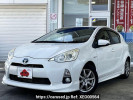 Toyota Aqua DAA-NHP10