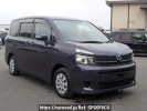 Toyota Voxy ZRR70G
