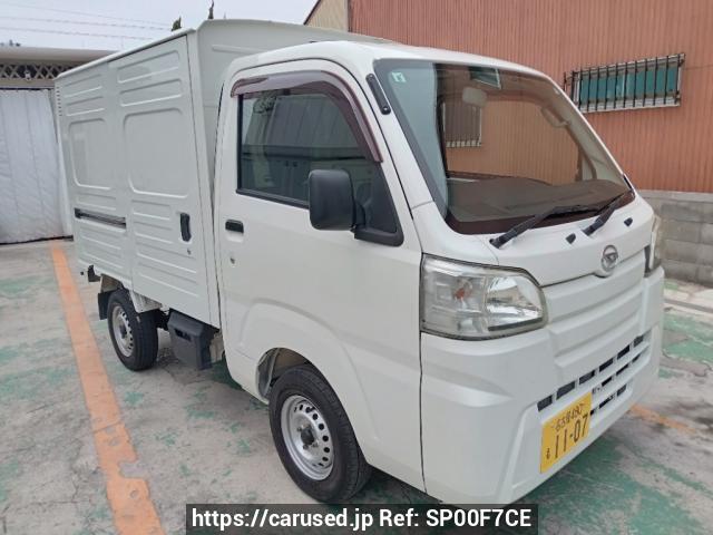 Daihatsu Hijet Truck 2016 from Japan