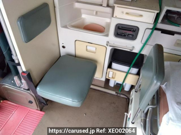Used 1999 AT toyota granvia VCH38S Image[15]