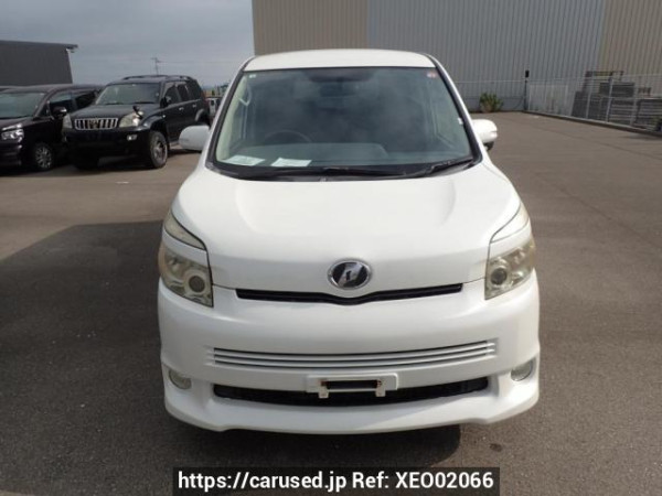 Used 2008 AT toyota voxy ZRR70W Image[1]