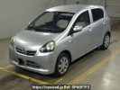 Daihatsu Mira es LA300S