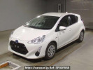 Toyota Aqua NHP10