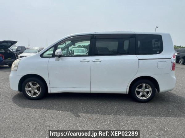 Used 2007 AT toyota noah ZRR70G Image[3]