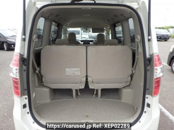 Used 2007 AT toyota noah ZRR70G Image[8]
