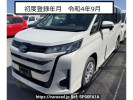 Toyota Noah MZRA90W