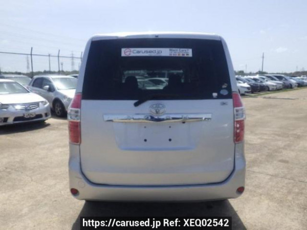 Used 2007 AT toyota noah ZRR75G Image[5]