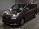 Toyota Noah ZWR80G
