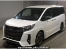 Toyota Noah ZRR80W