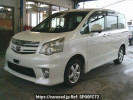 Toyota Noah ZRR75W