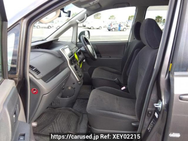 Used 2009 AT toyota noah ZRR75G Image[14]