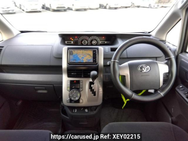 Used 2009 AT toyota noah ZRR75G Image[18]