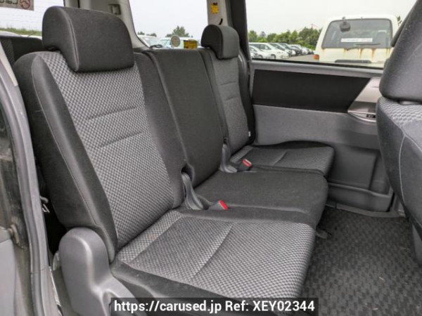 Used 2008 AT toyota noah ZRR75W Image[13]