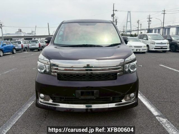 Used 2010 AT toyota voxy ZRR70W Image[1]