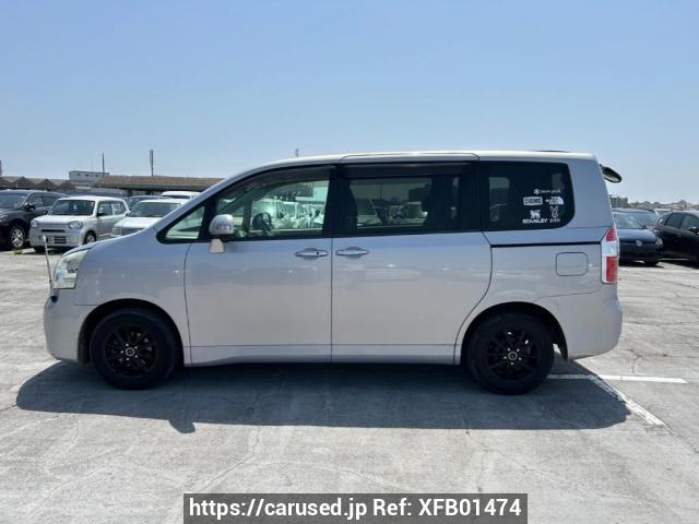 Buy Used 2009 Toyota Noah ZRR70G (XFB01474) | Japanese Used