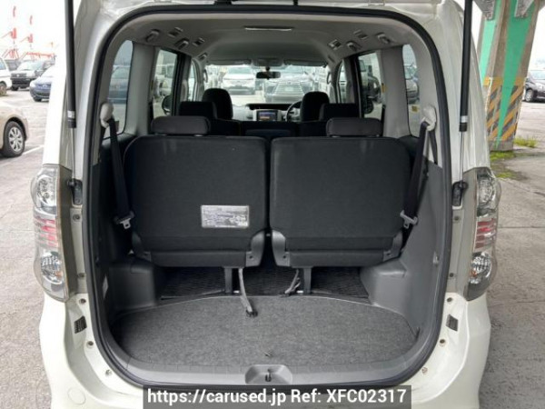 Used 2008 AT toyota voxy ZRR70W Image[8]