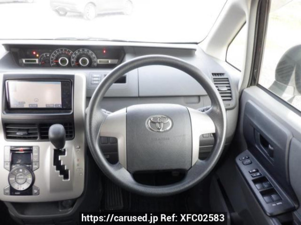 Used 2008 AT toyota noah ZRR70G Image[19]