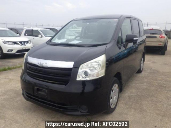 Used 2007 AT toyota noah ZRR70G Image[2]