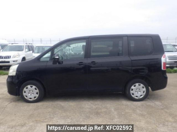 Used 2007 AT toyota noah ZRR70G Image[3]