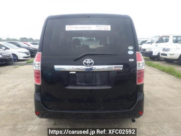 Used 2007 AT toyota noah ZRR70G Image[5]
