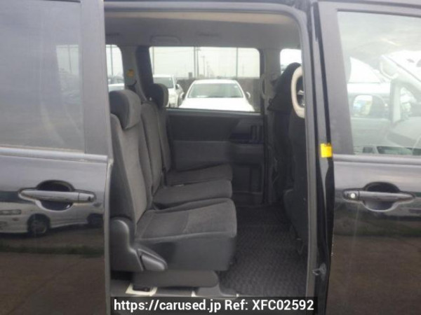 Used 2007 AT toyota noah ZRR70G Image[13]