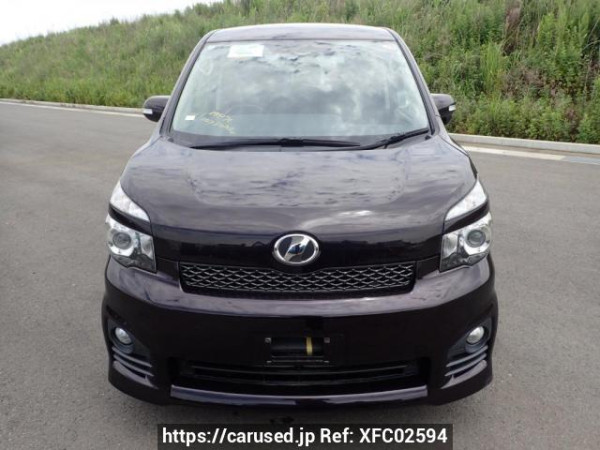 Used 2010 AT toyota voxy ZRR75W Image[1]