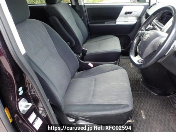 Used 2010 AT toyota voxy ZRR75W Image[9]