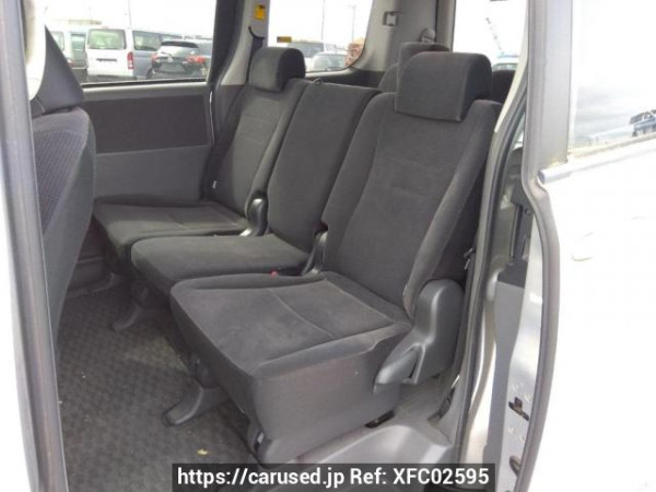Used 2008 AT toyota noah ZRR70G Image[16]