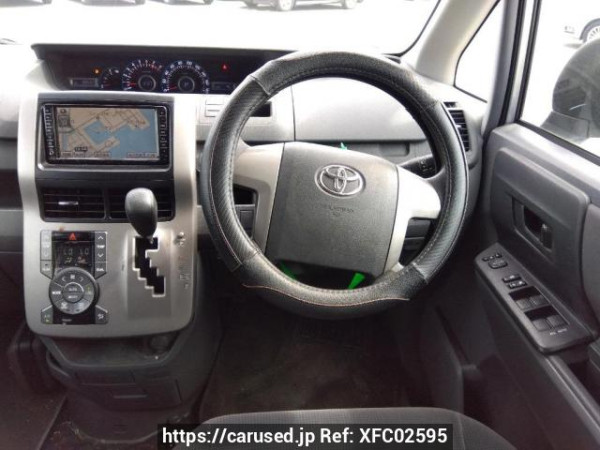 Used 2008 AT toyota noah ZRR70G Image[20]