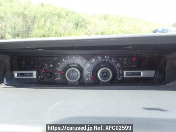 Used 2010 AT toyota voxy ZRR75W Image[18]