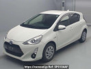 Toyota Aqua NHP10