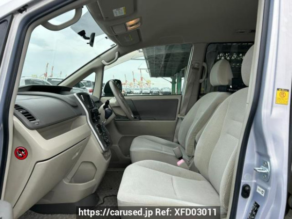 Used 2009 AT toyota noah ZRR70G Image[13]