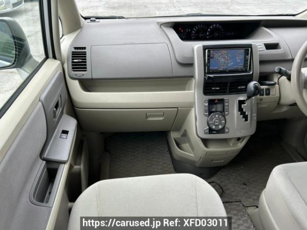 Used 2009 AT toyota noah ZRR70G Image[20]