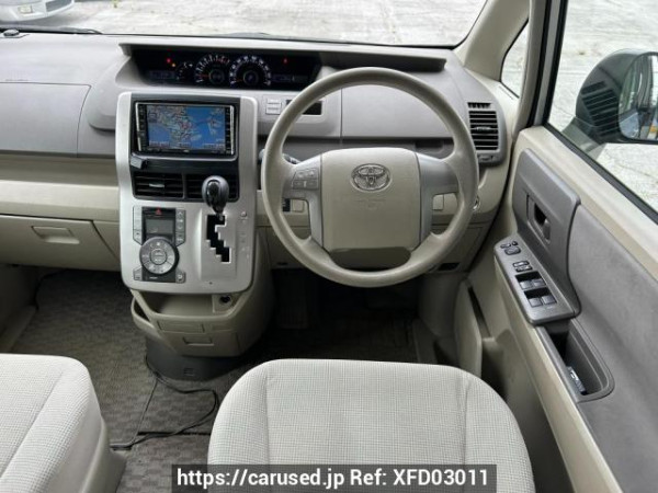 Used 2009 AT toyota noah ZRR70G Image[21]