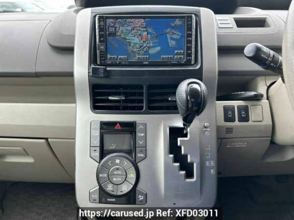 Used 2009 AT toyota noah ZRR70G Image[24]