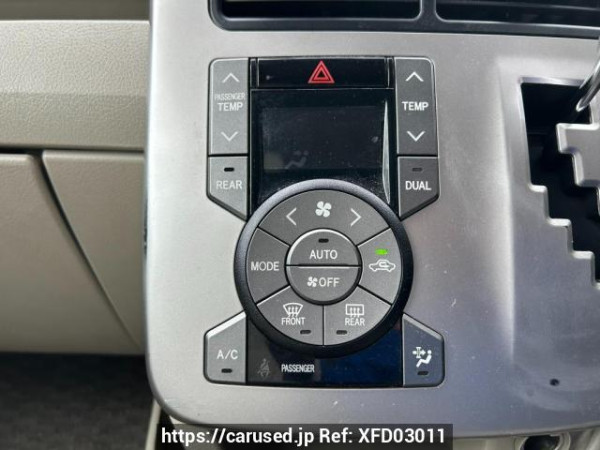 Used 2009 AT toyota noah ZRR70G Image[27]
