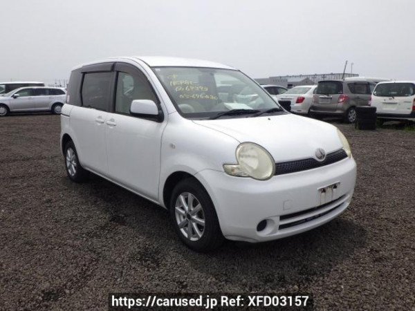 Used 2004 AT toyota sienta NCP81G Image[0]
