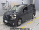 Toyota Voxy ZRR70G