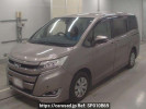 Toyota Noah ZRR80Gカイ