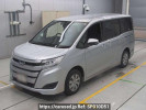 Toyota Noah ZRR80Gカイ