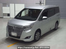 Toyota Esquire ZRR80Gカイ