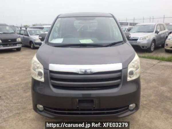 Used 2008 AT toyota noah ZRR70G Image[1]