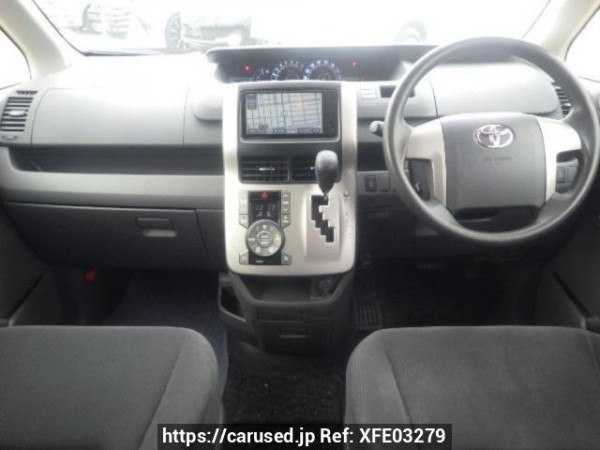 Used 2008 AT toyota noah ZRR70G Image[16]