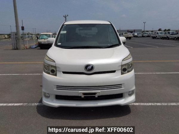 Used 2008 AT toyota voxy ZRR70W Image[1]