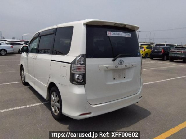 Used 2008 AT toyota voxy ZRR70W Image[4]