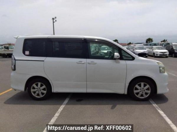 Used 2008 AT toyota voxy ZRR70W Image[7]