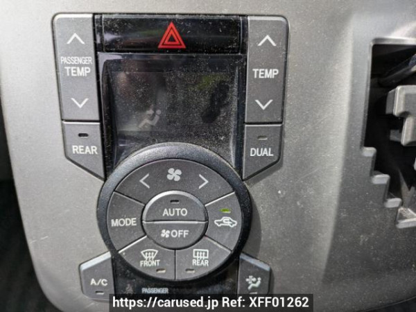Used 2009 AT toyota noah ZRR70G Image[25]