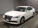 Toyota Crown Hybrid AWS210