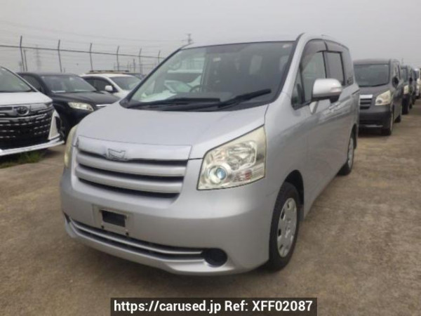 Used 2007 AT toyota noah ZRR70G Image[2]